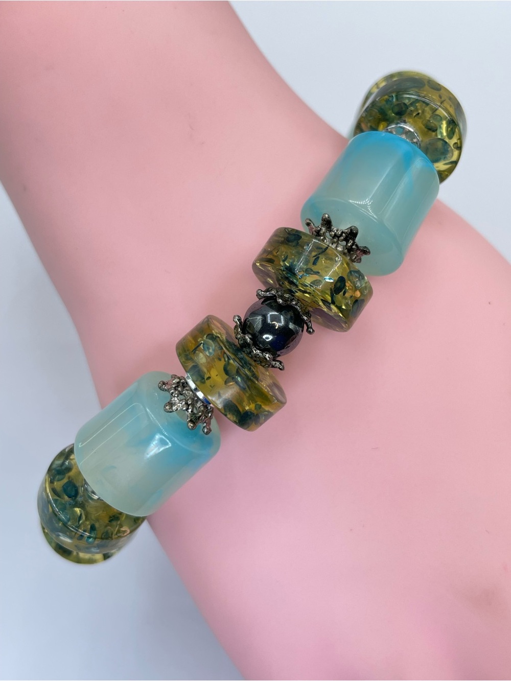 Silver Tone Blue Green Acrylic Beaded Stretch Statement Bracelet